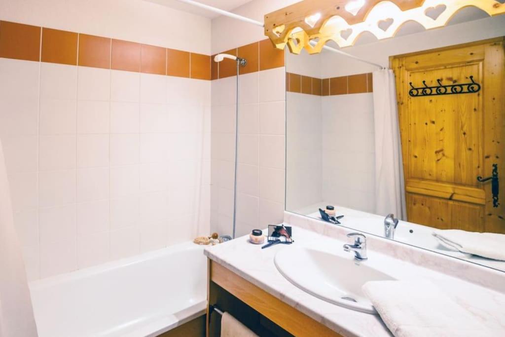 Appartement Rez-De-Chaussee, Cosy T3 4 A 6 Pers Avec Piscines Interieure & Exterieure A Samoens En Haute-Savoie 외부 사진